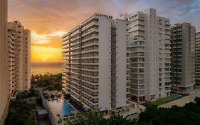 Courtyard By Marriott Santa Marta Resort
